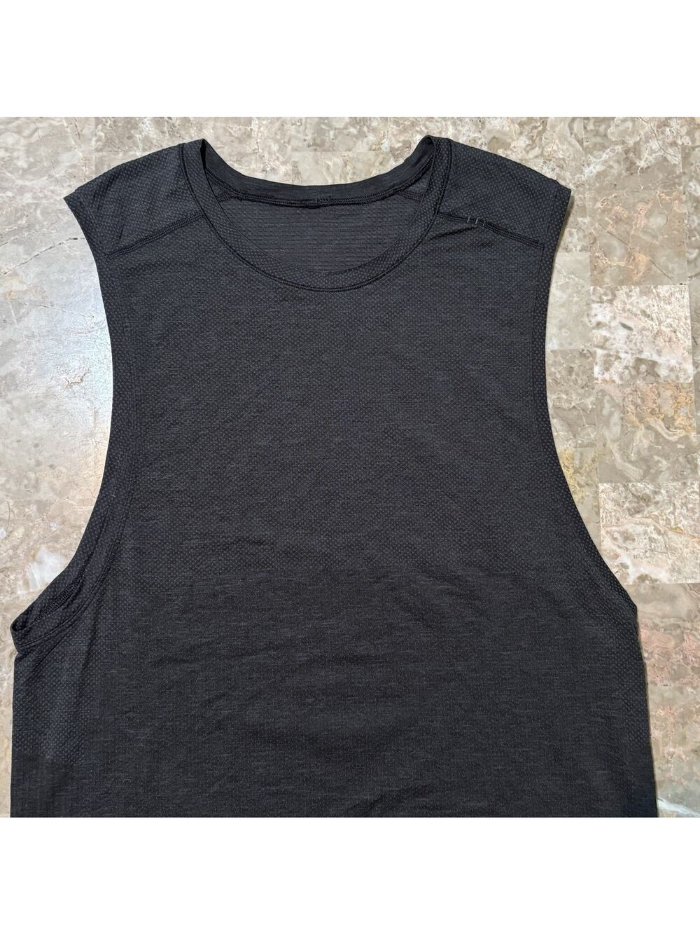 Lululemon Shirt Mens S Black Metal Vent Tech Tank Top Sleeveless Gym Running